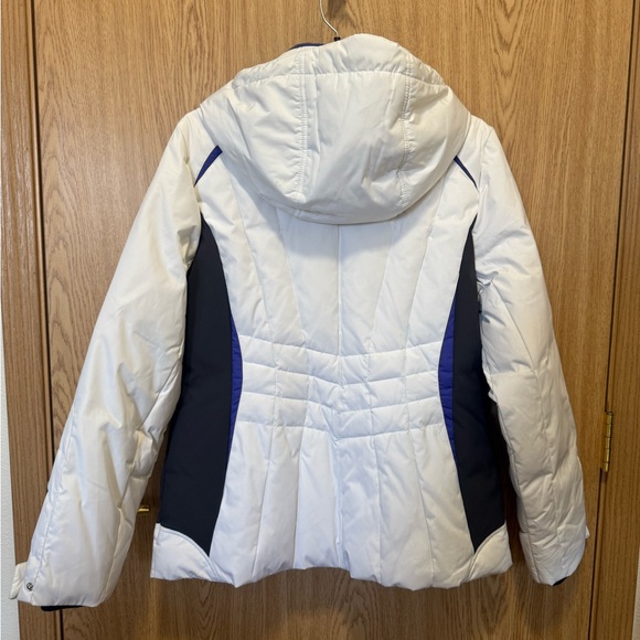 ZeroXposur White and Black Ski Jacket - Picture 2 of 10
